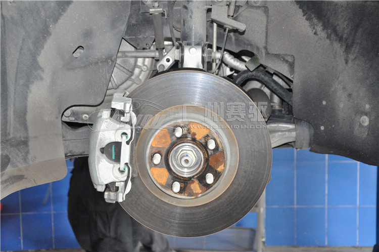 金牛座原車卡鉗剎車碟