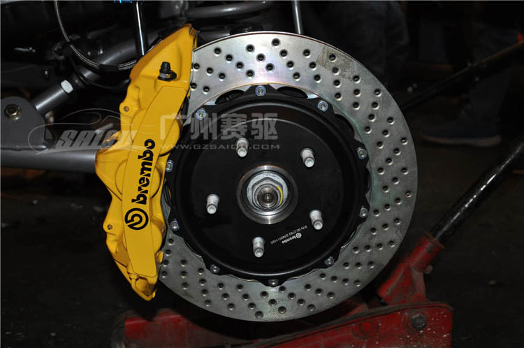 牧馬人改裝bremboGT剎車(chē)套件 牧馬人改裝bremboGT剎車(chē)套件