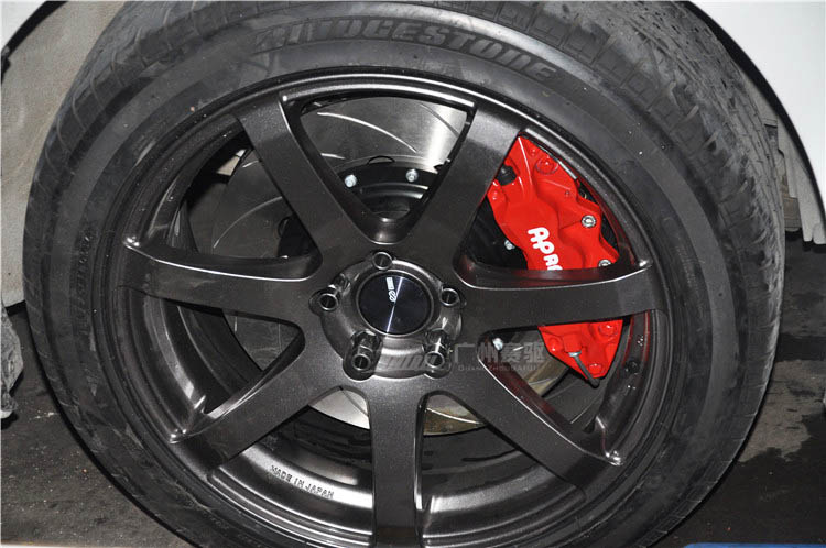 思鉑睿剎車升級英國AP9040剎車大六活塞剎車卡鉗