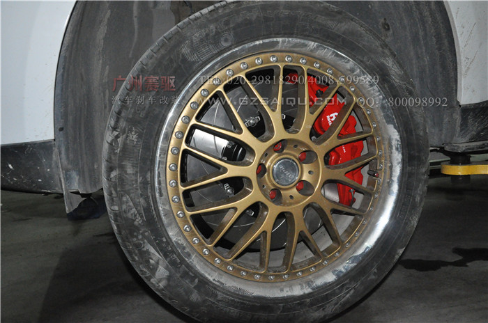 奧迪Q5改裝AP8520剎車效果圖 奧迪Q5改裝AP8520剎車效果圖