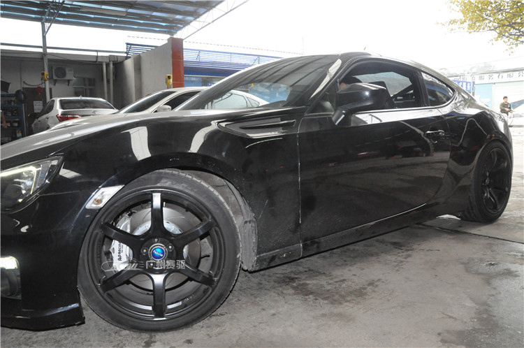 斯巴魯BRZ剎車改裝升級(jí)英國AP9440剎車