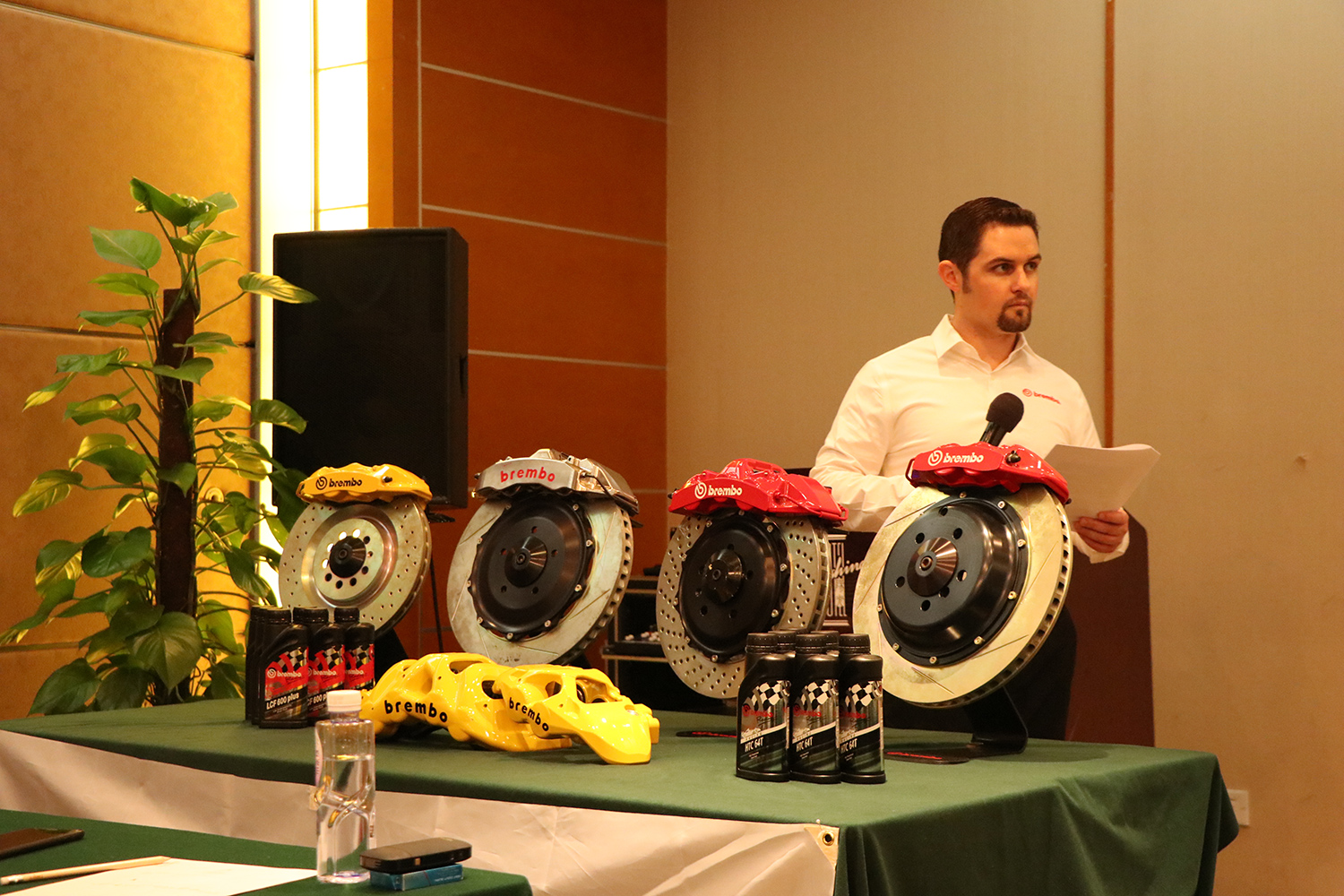 廣州賽驅有幸受邀參加意大利brembo舉辦的產品培訓 廣州賽驅有幸受邀參加意大利brembo舉辦的產品培訓